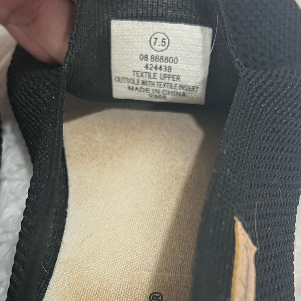 Tommy Bahama Black Slip On Knit Sneakers Memory Foam Loafers Womens Size 7.5 - Picture 8 of 8